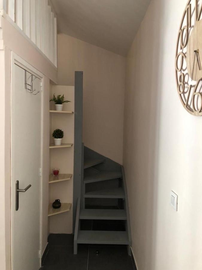 Studio Calme Et Agreable Avec Acces Jardin Partage Le Bar-sur-Loup Exteriör bild