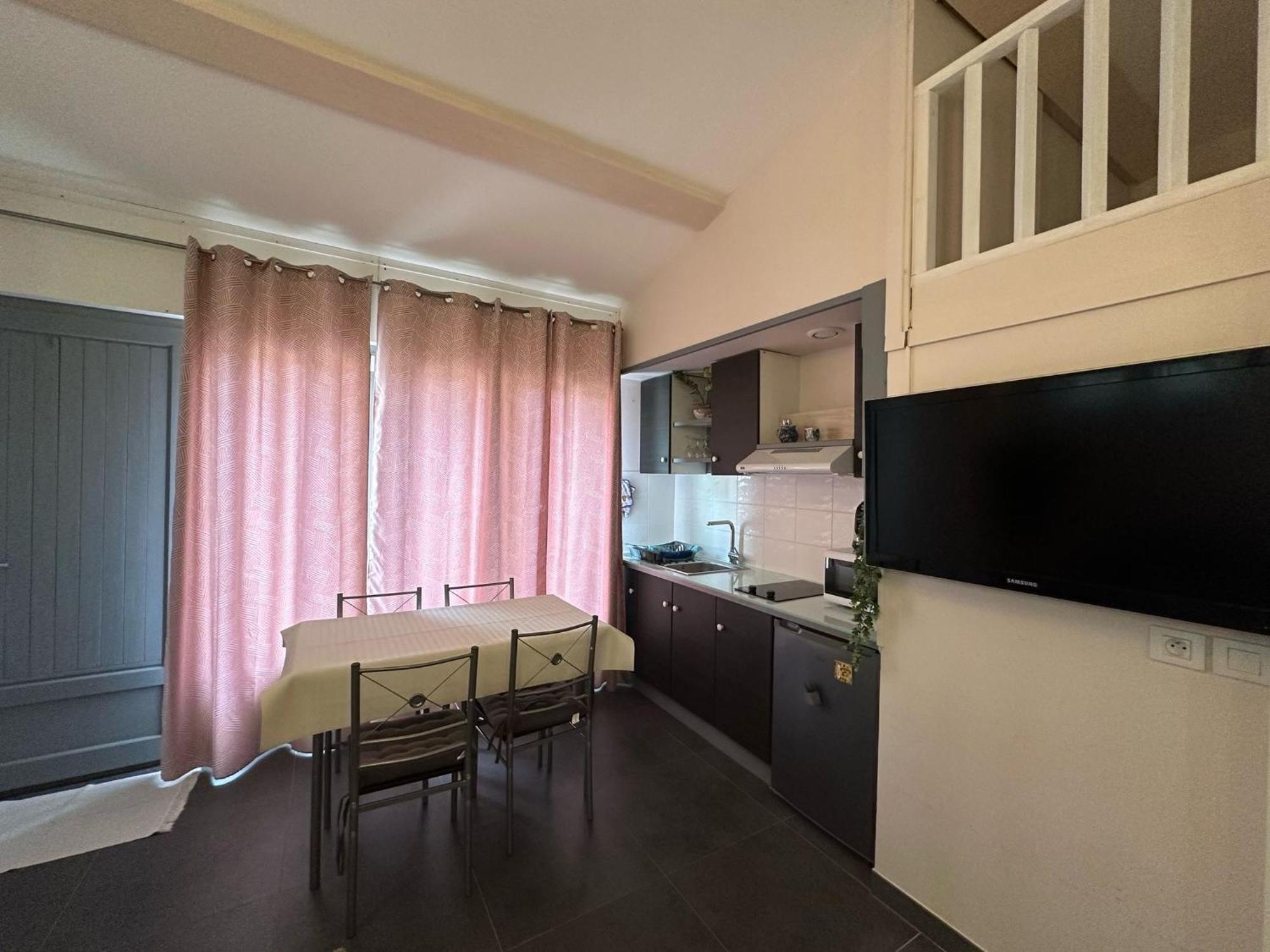 Studio Calme Et Agreable Avec Acces Jardin Partage Le Bar-sur-Loup Exteriör bild
