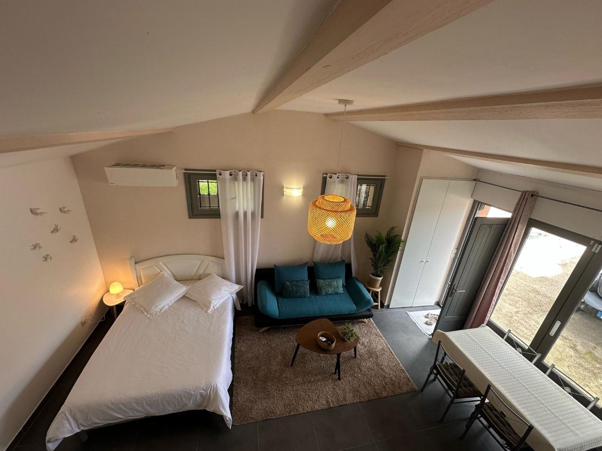 Studio Calme Et Agreable Avec Acces Jardin Partage Le Bar-sur-Loup Exteriör bild